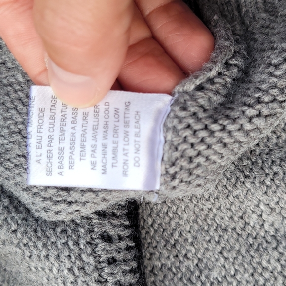 ✅️3/$40 BLUE CRUSH boxy sweater - Picture 6 of 8